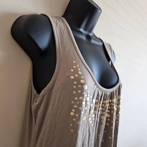 Venus Sleeveless Dress - Picture 2 of 8